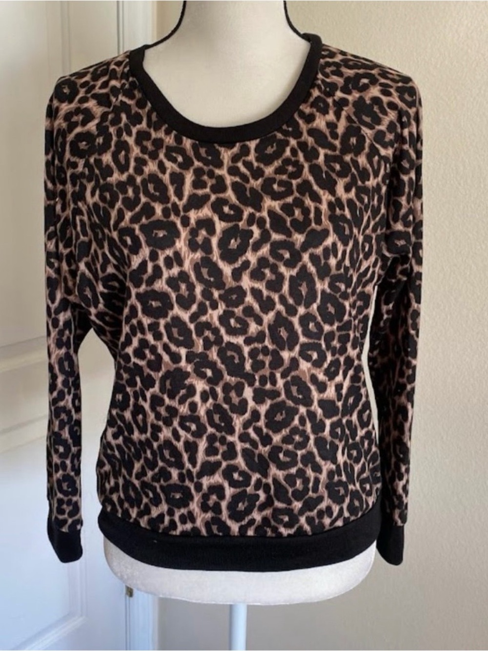 Dizzyliss Black Crewneck Tee